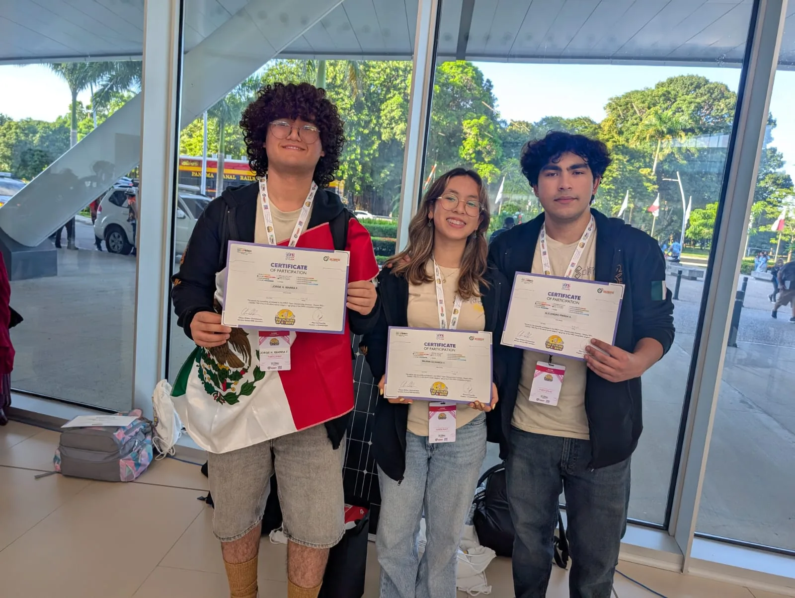 Solarith students with certificates